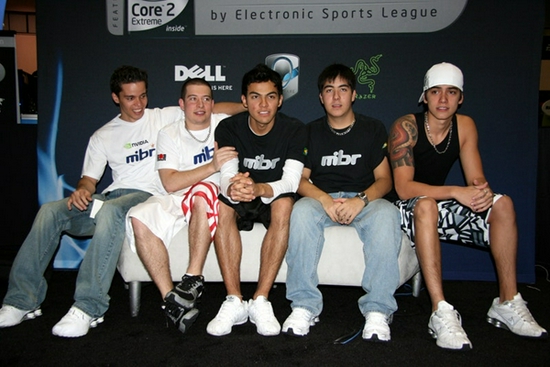 2025英雄联盟赛季精彩对决点燃北京亦庄